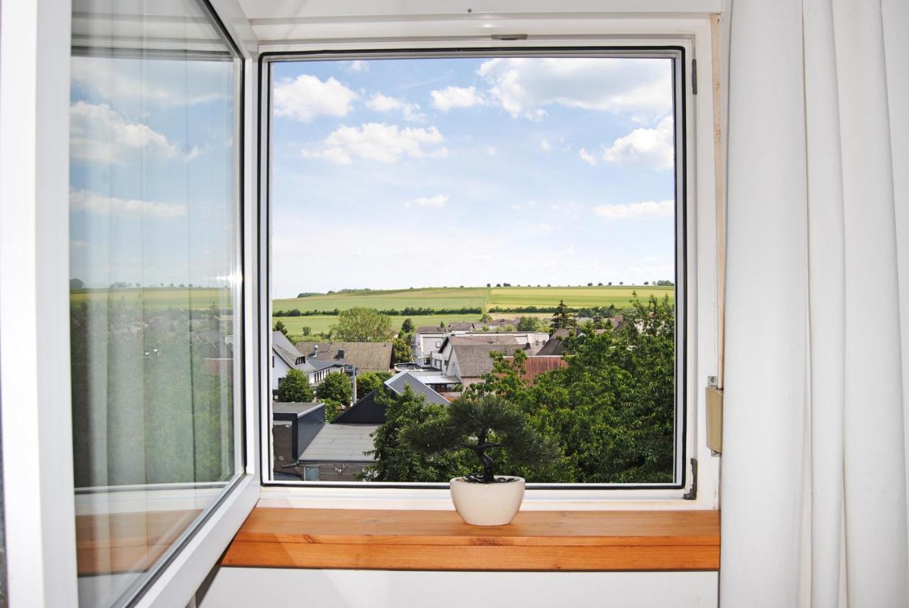 Stilvolles Eifelhaus Am Nuerburgring Mit Eigenem Garten Boos ภายนอก รูปภาพ
